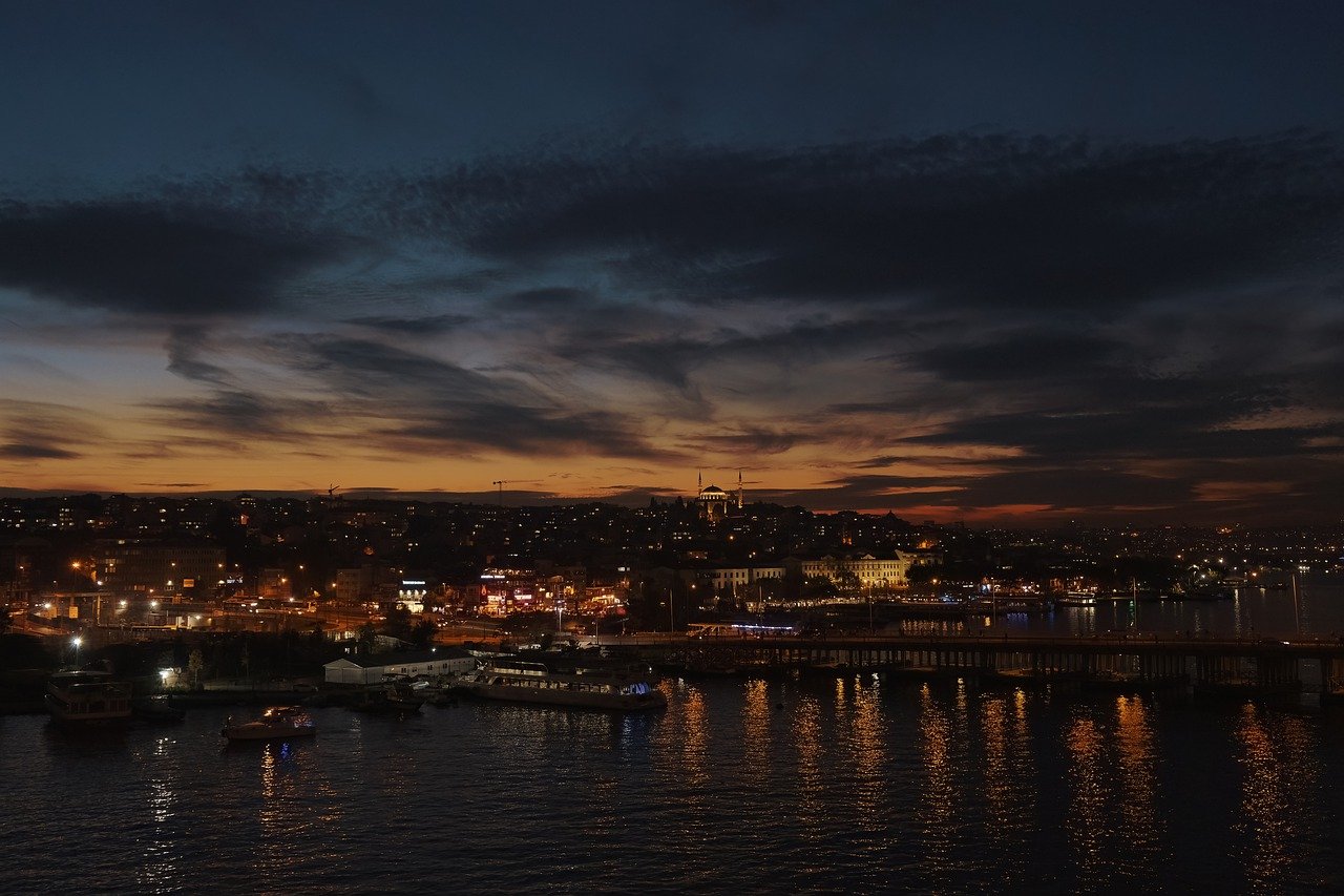 İstanbul Sultanbeyli’de Satılık Ticari Emlak