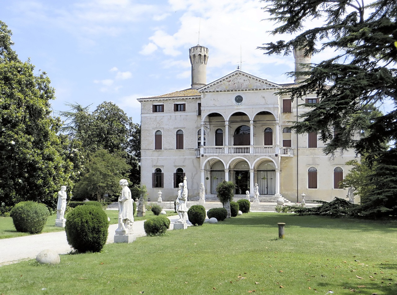 Trabzon Satılık Villalarda Konforlu Yaşam Alanları